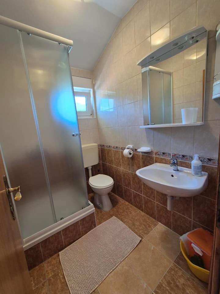 Apartments Velinka Mundanije Eksteriør bilde